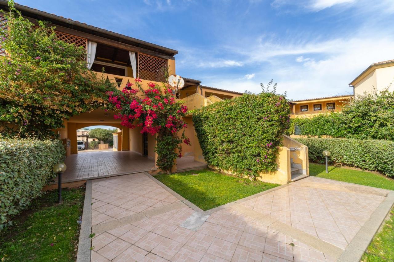 La Casa Di Arly Apartamento Olbia Exterior foto