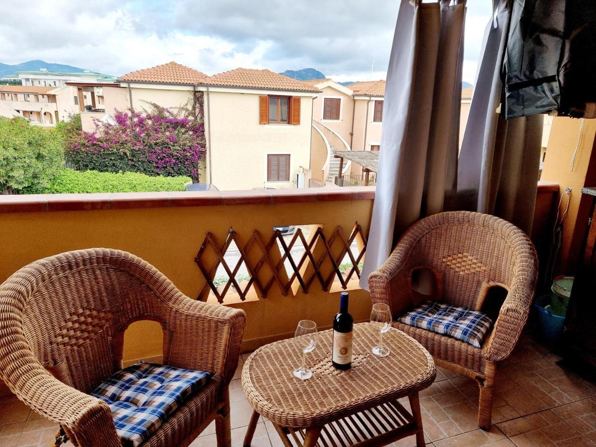 La Casa Di Arly Apartamento Olbia Exterior foto