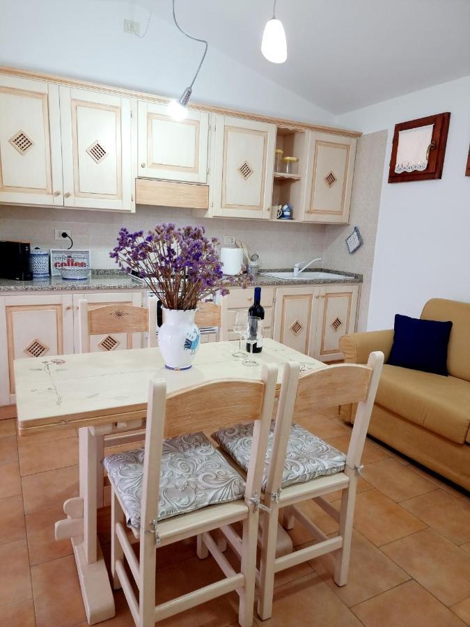 La Casa Di Arly Apartamento Olbia Exterior foto