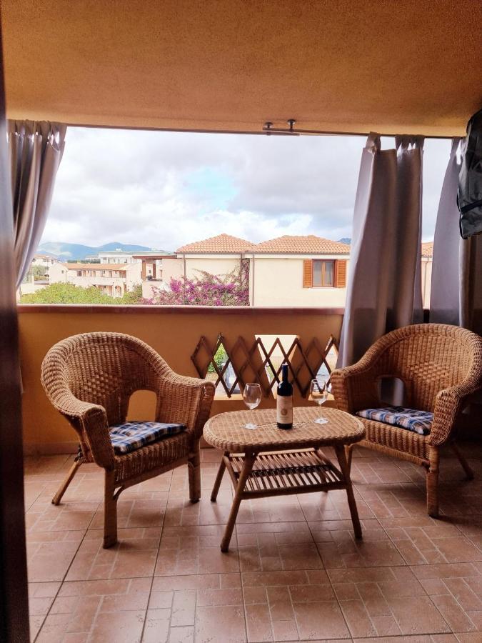 La Casa Di Arly Apartamento Olbia Exterior foto